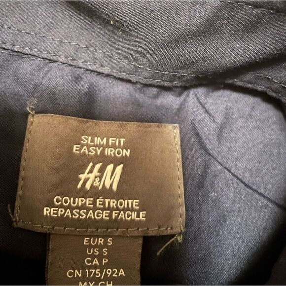 H&M | slim fit easy iron button up shirt small - Picture 5 of 5
